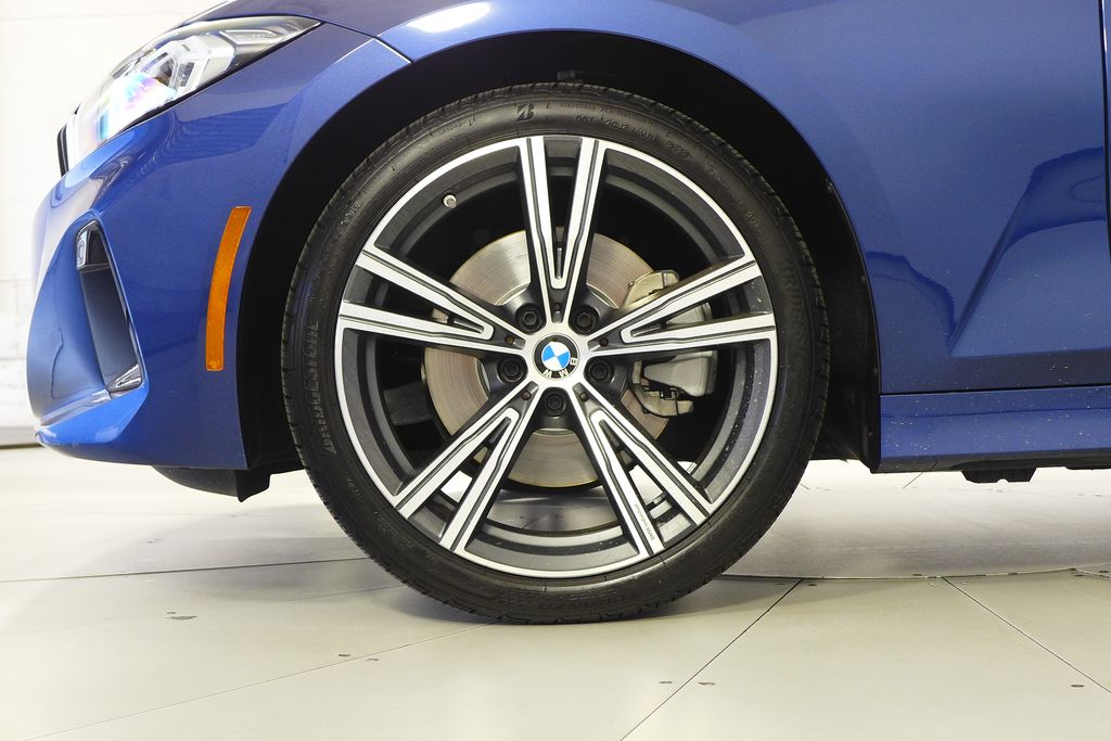 Thumbnail: 2024 BMW 3 Series - 5