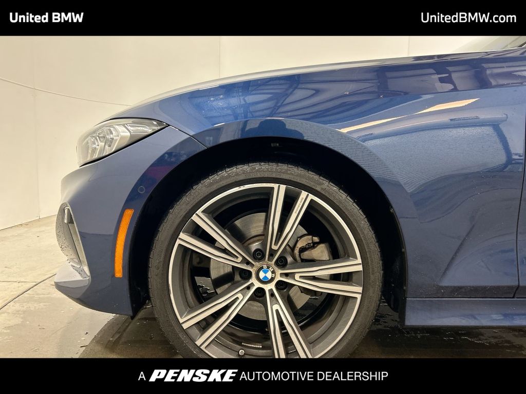 Thumbnail: 2024 BMW 3 Series - 10
