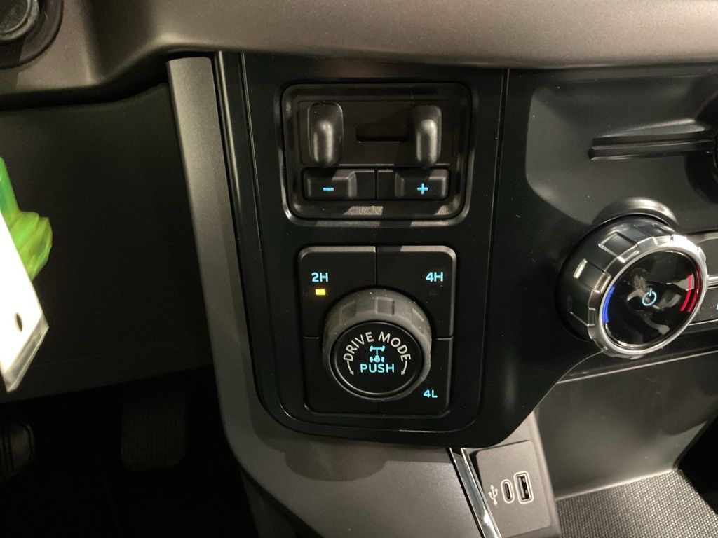 New 2026 White Ford XLT image 12