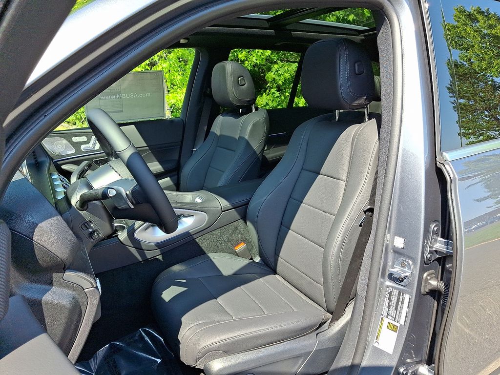 2025 Mercedes-Benz GLE 450 10