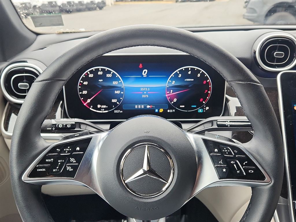 Thumbnail: 2025 Mercedes-Benz GLC - 18