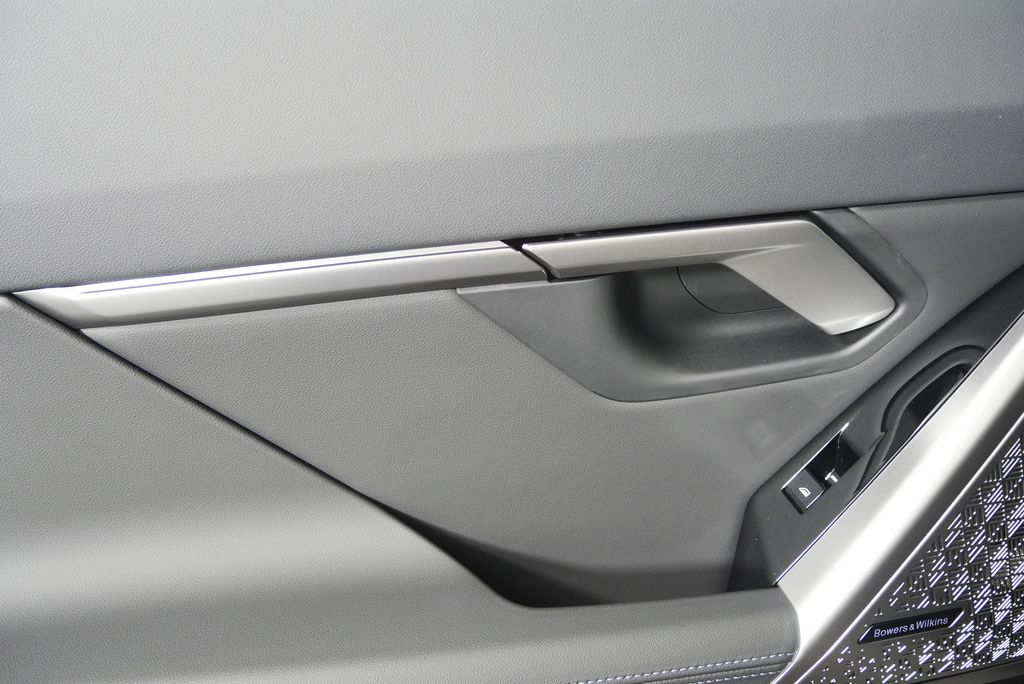 Thumbnail: 2026 BMW 5 Series - 14