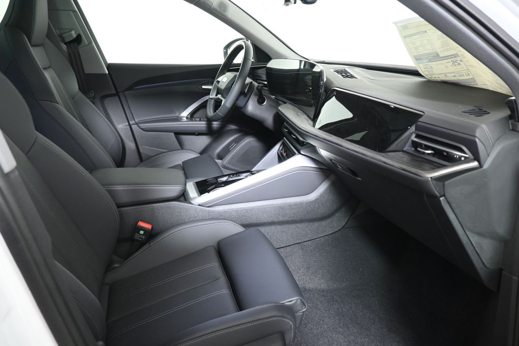 Thumbnail: 2025 Audi Q5 - 14