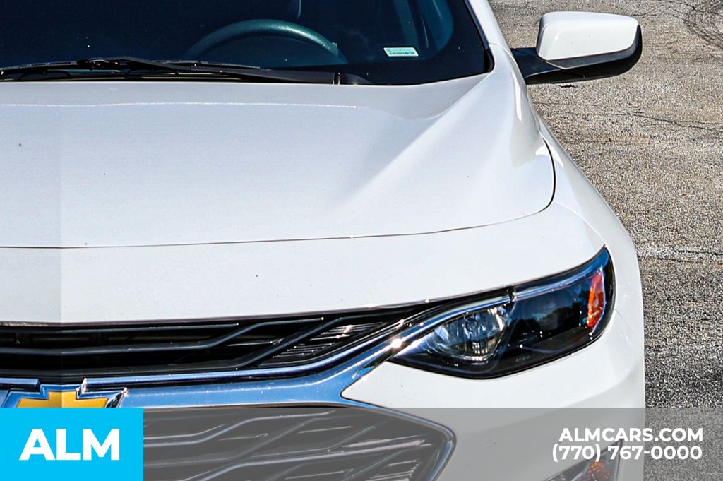 Used 2024 White Chevrolet LT image 15
