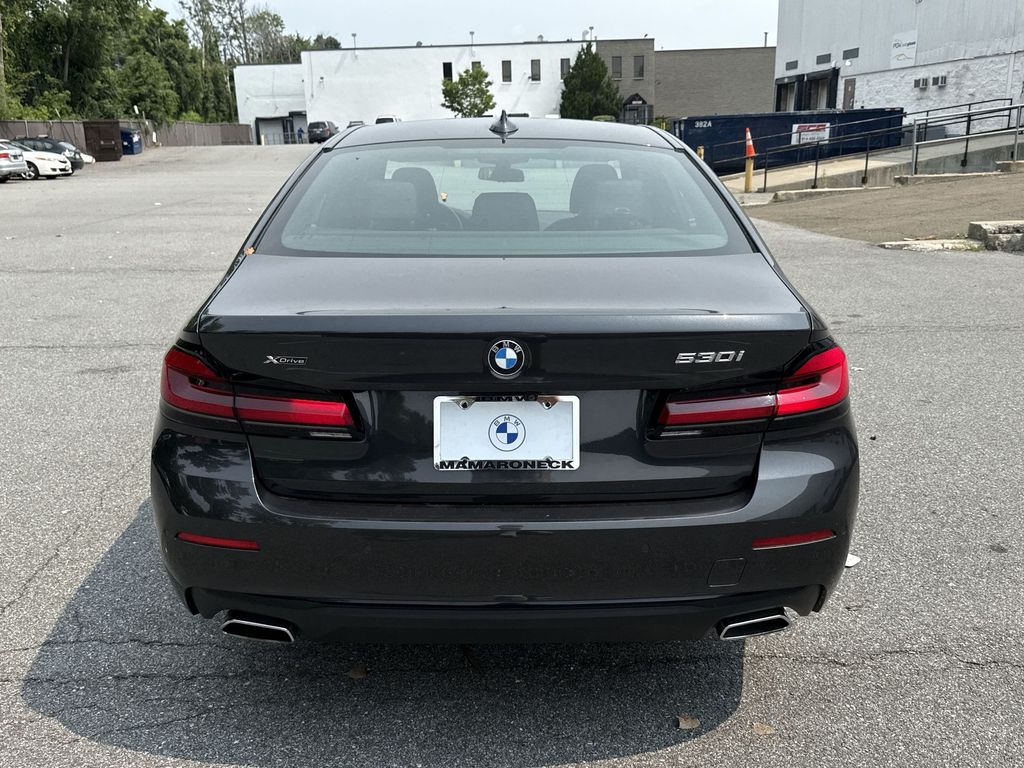 Thumbnail: 2023 BMW 5 Series - 14