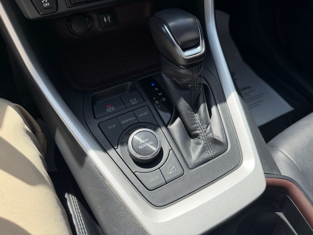 used 2019 Toyota RAV4 car, priced at $22,903