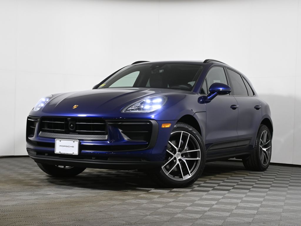 Thumbnail: 2025 Porsche Macan - 1