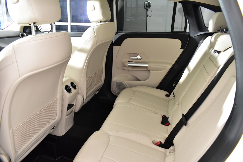 2022 Mercedes-Benz GLA 250 4MATIC 29