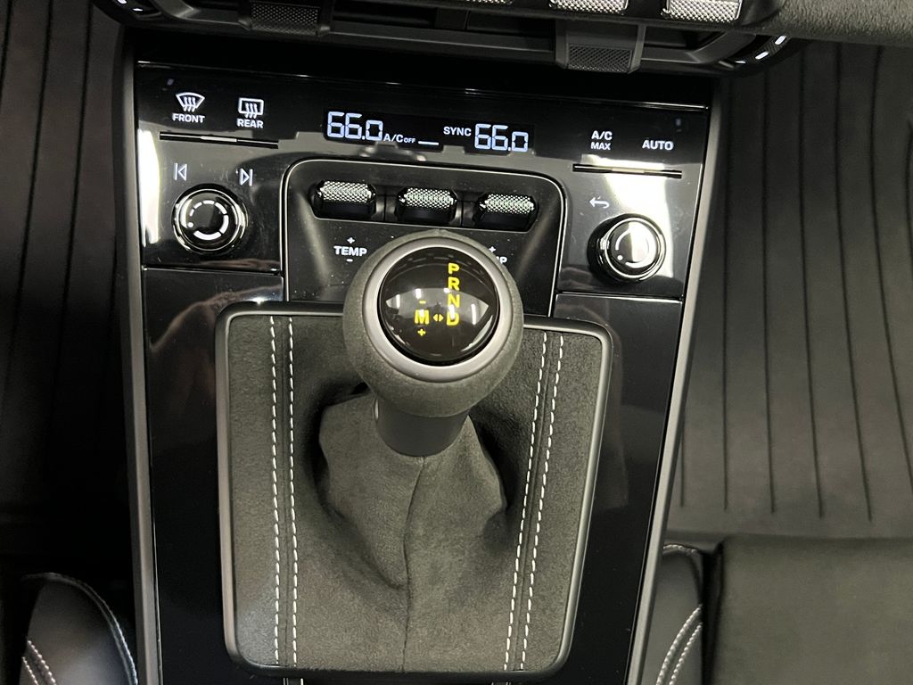 Thumbnail: 2022 Porsche 911 - 28