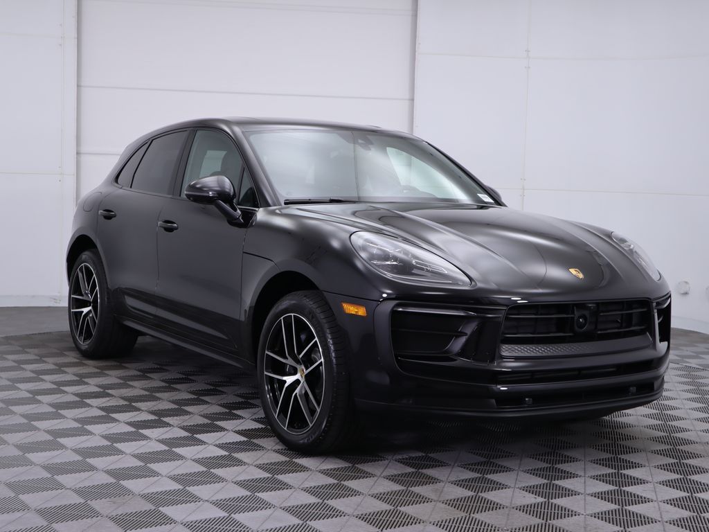 2024 Porsche Macan  3