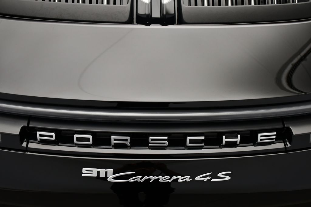 Thumbnail: 2026 Porsche 911 - 13