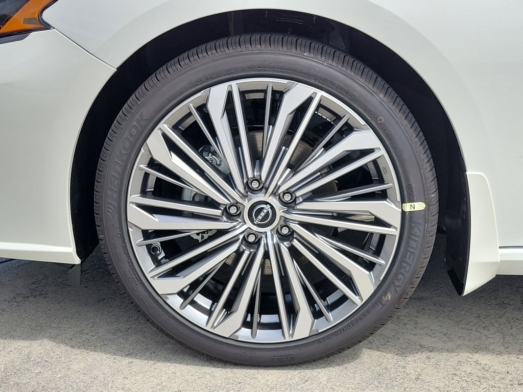 new 2026 Nissan Altima car, priced at $30,045