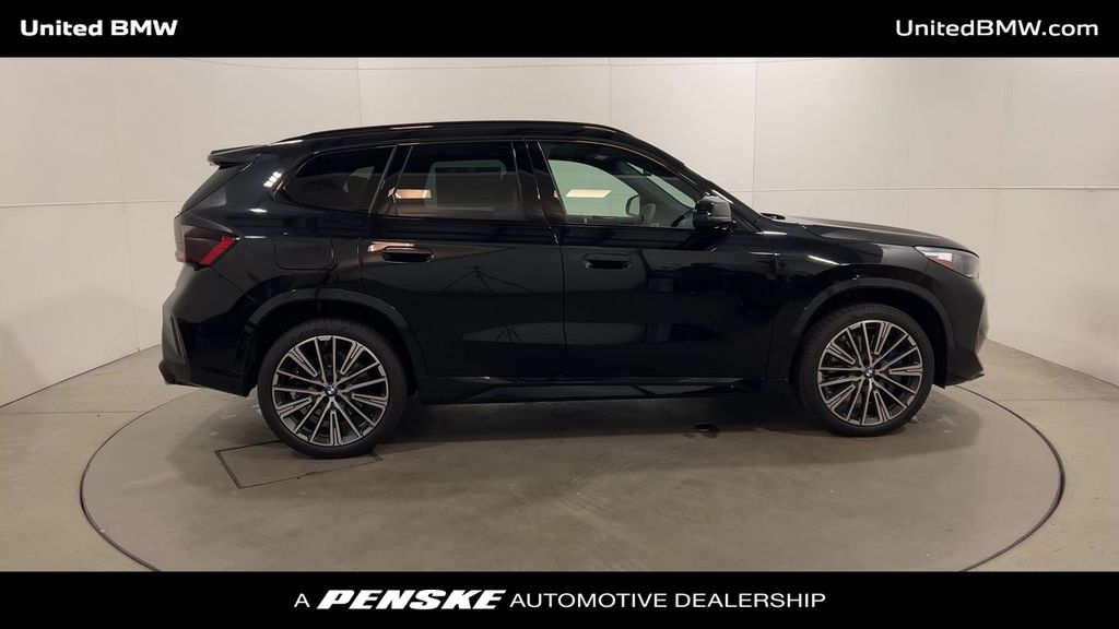 2025 BMW X1 M35i 9