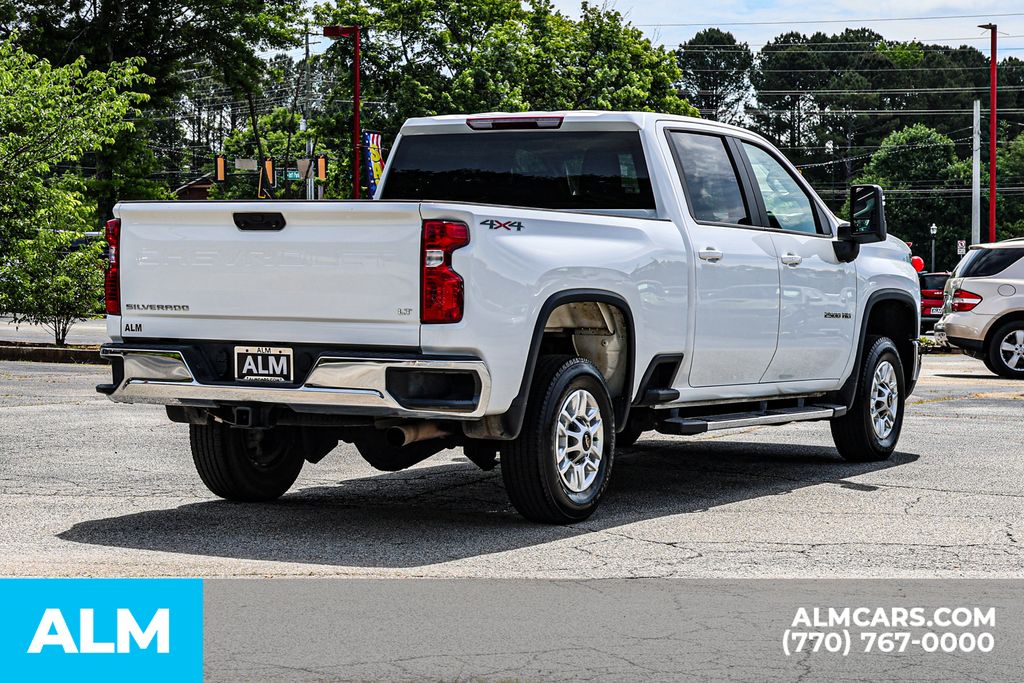 Used 2025 White Chevrolet LT image 6