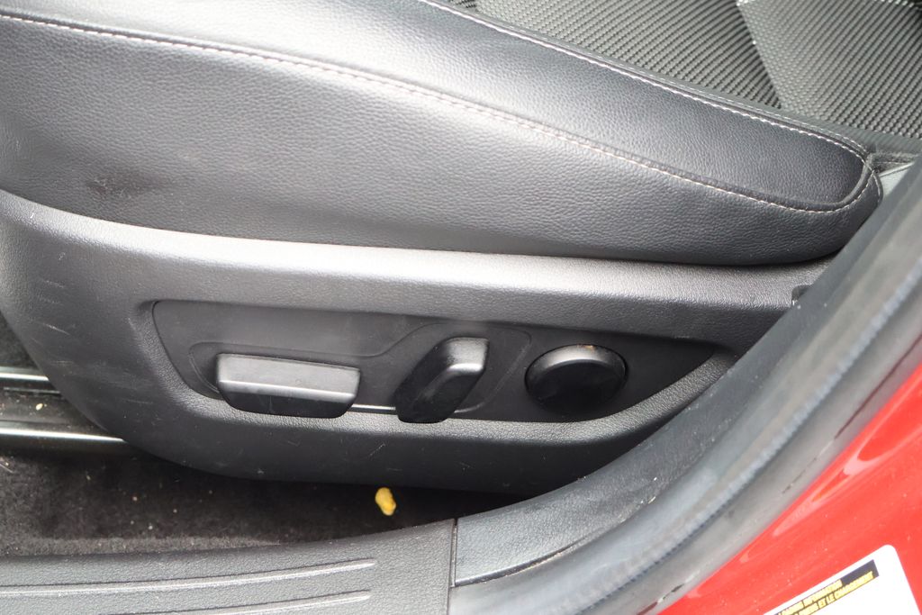 Thumbnail: 2024 Mazda CX-50 - 13