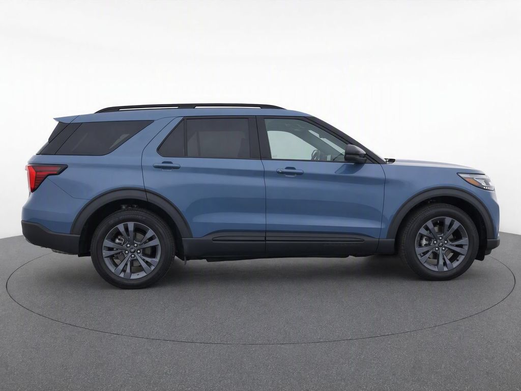New 2026 Vapor Blue Metallic Ford Active image 8