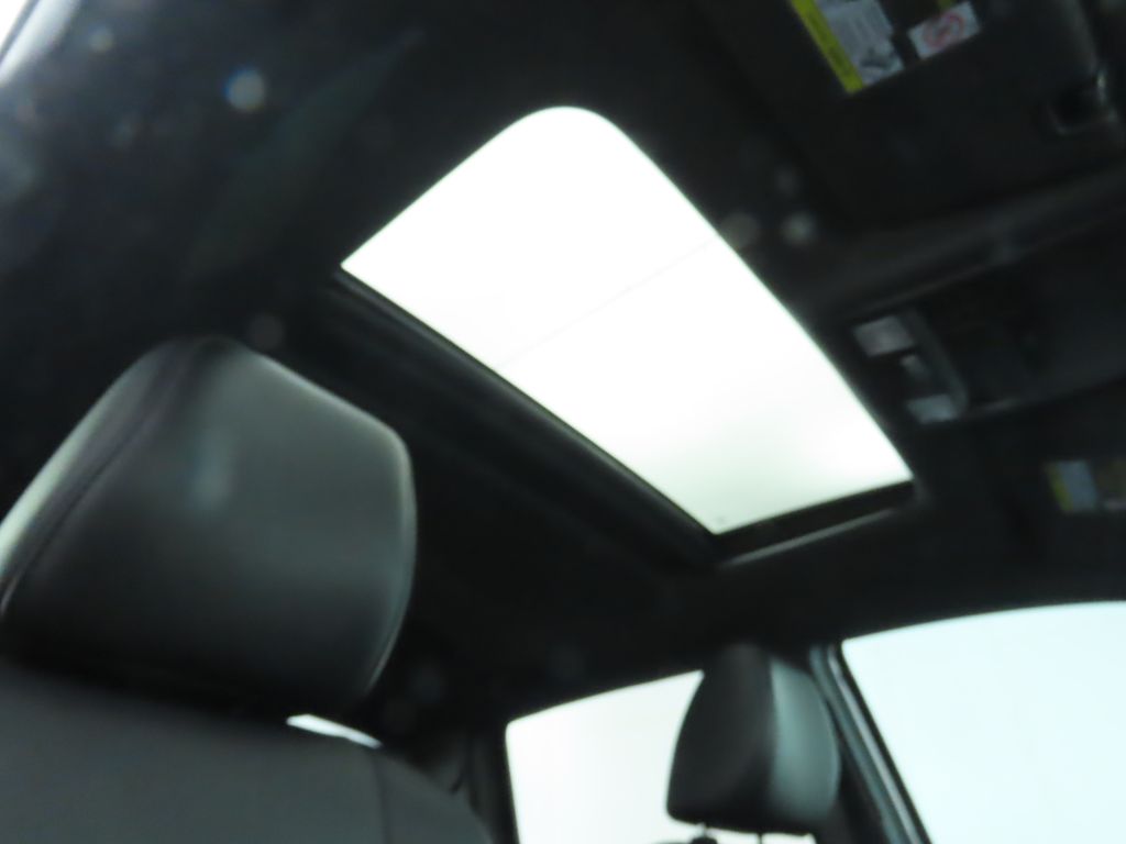 Thumbnail: 2023 Toyota Tacoma - 19