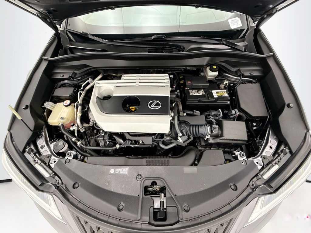 Thumbnail: 2019 Lexus UX - 27