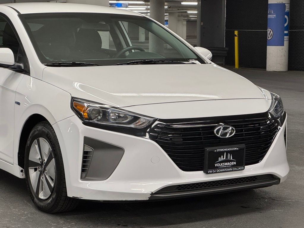 2017 Hyundai Ioniq Hybrid Blue 37