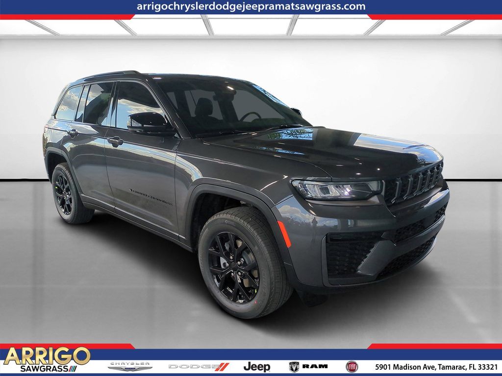 2026 Jeep Grand Cherokee Laredo