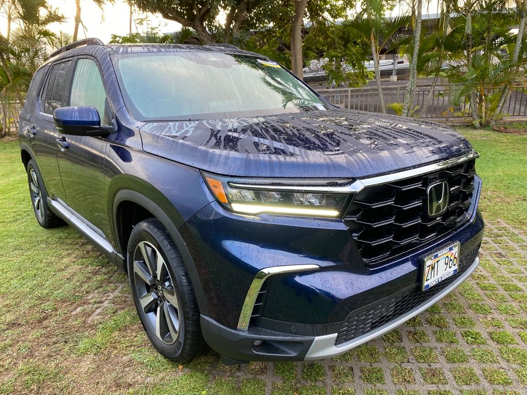 2025 Honda Pilot Touring FWD