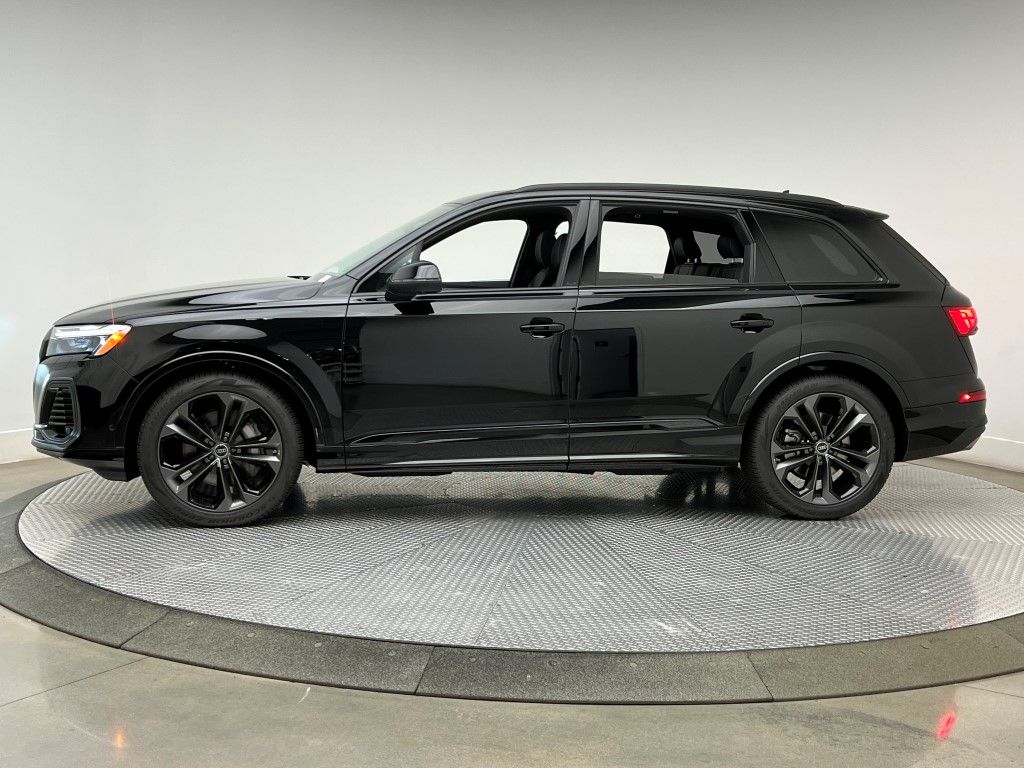 Thumbnail: 2026 Audi Q7 - 3