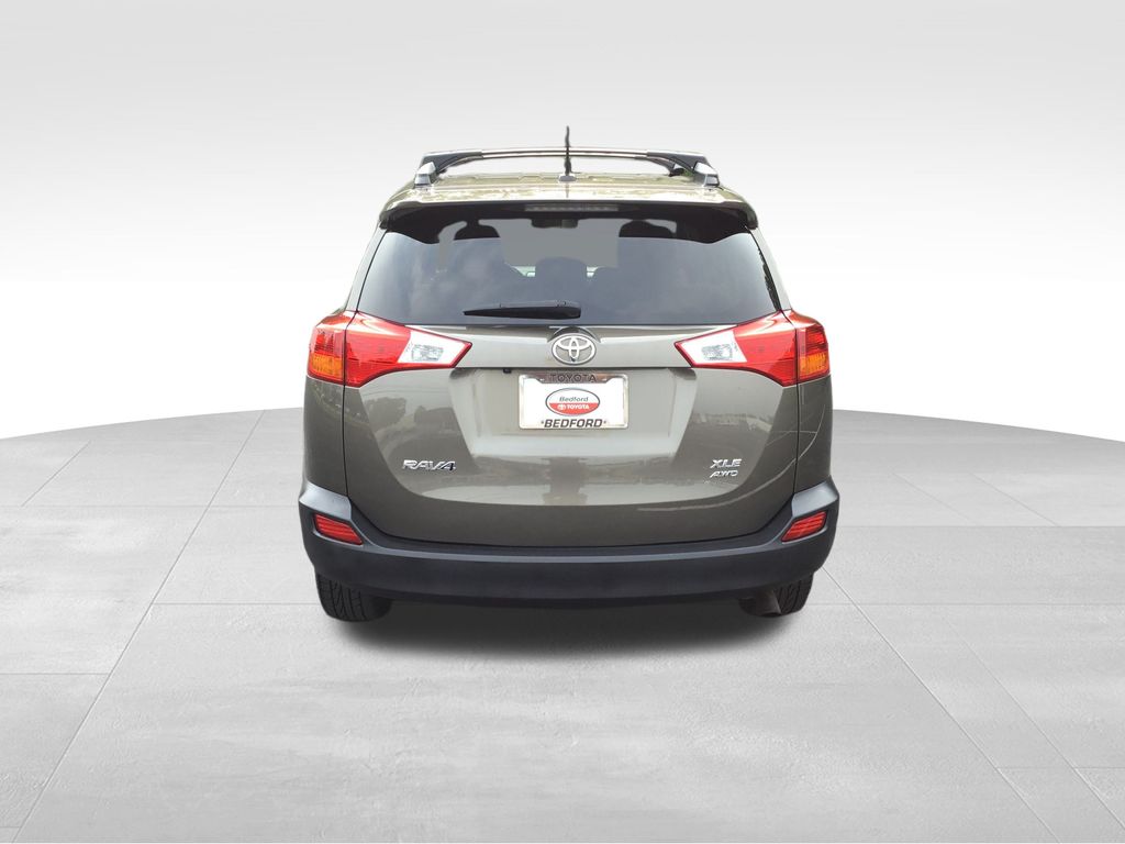 2015 Toyota RAV4 XLE 4