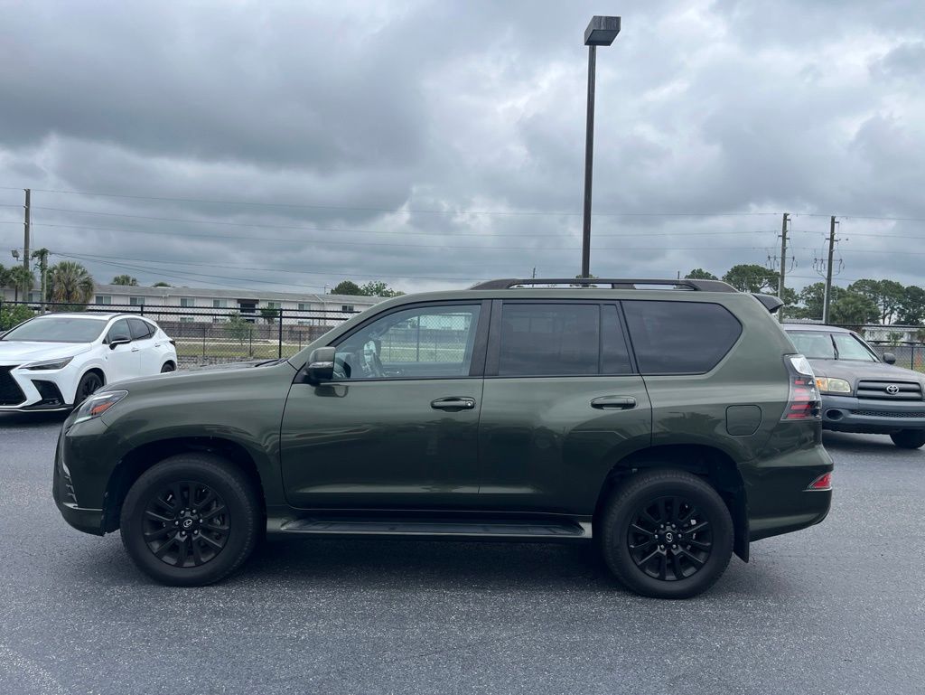 Thumbnail: 2023 Lexus GX - 2