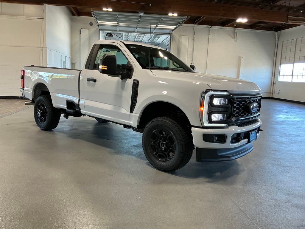 2025 Ford F-350SD  photo