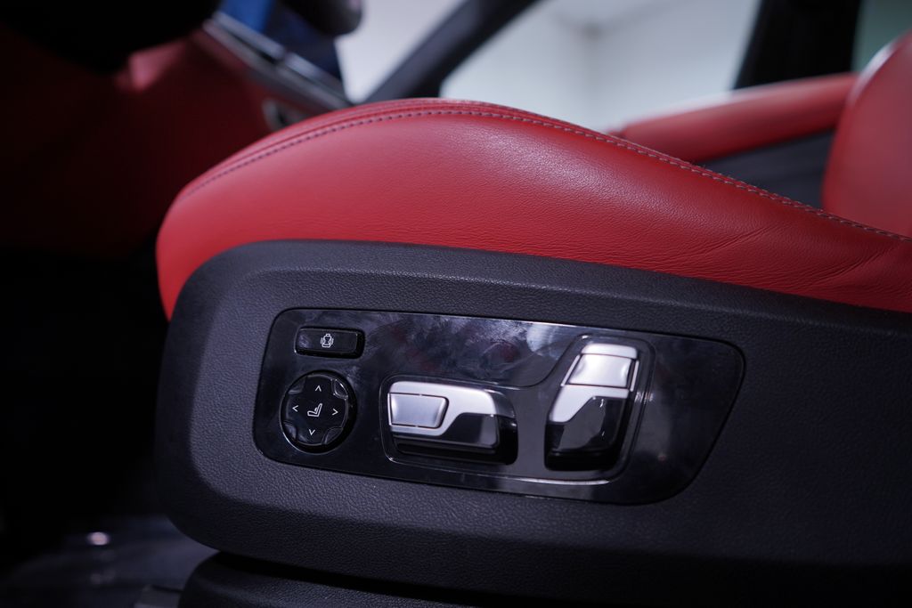 Thumbnail: 2024 BMW X6 - 18