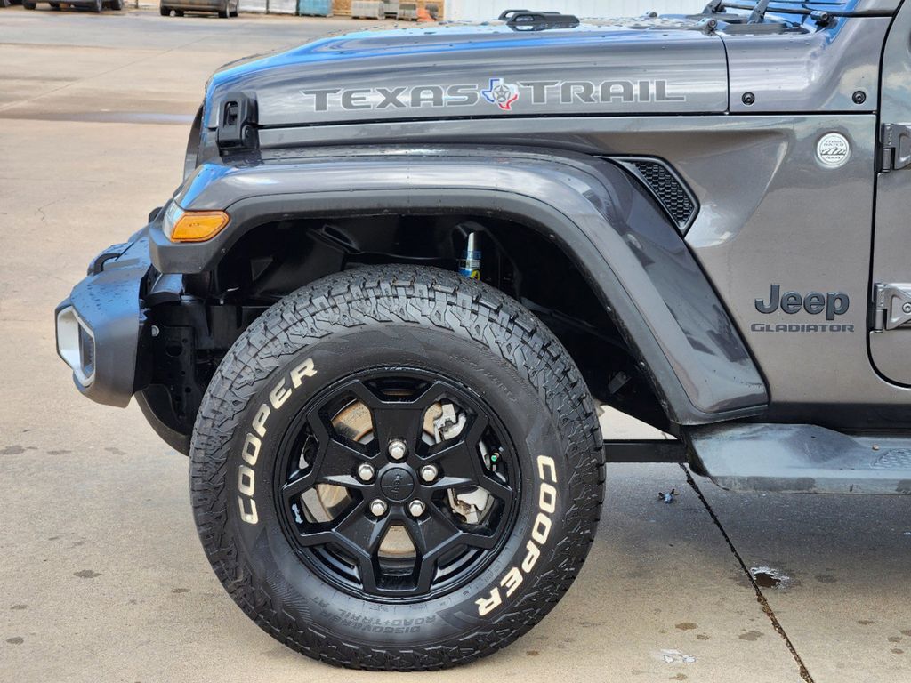 2022 Jeep Gladiator Sport 8