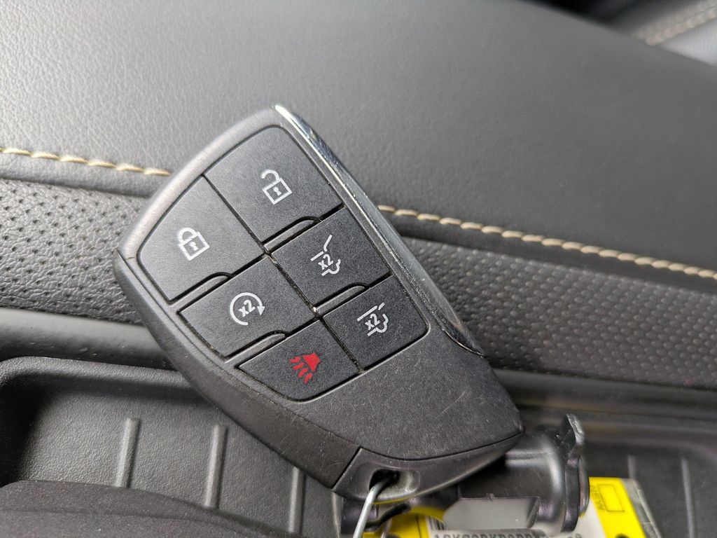 2023 GMC Yukon 4WD SLT