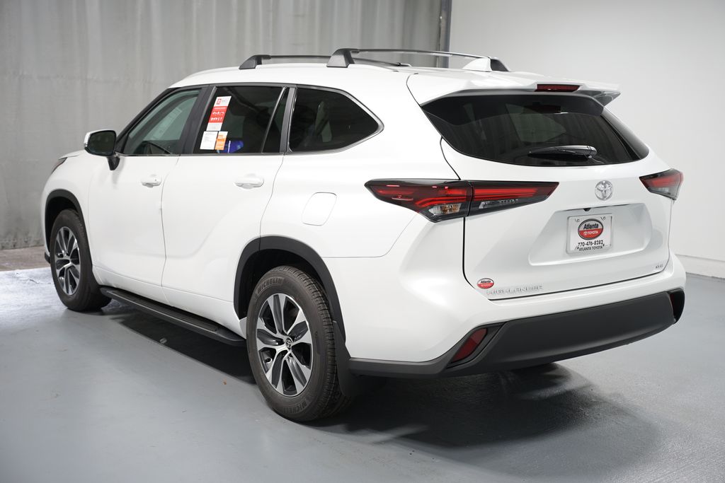 Thumbnail: 2025 Toyota Highlander - 6