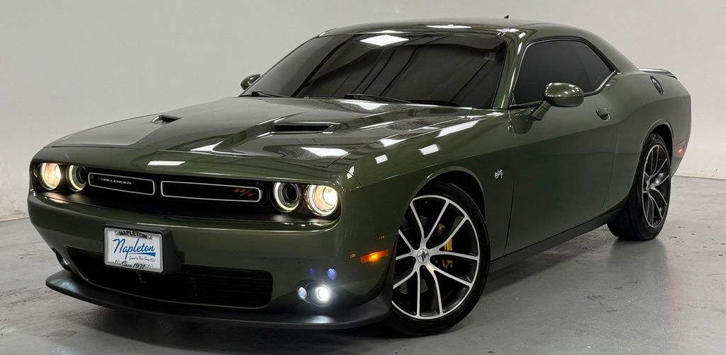 F8 Green 2018 Dodge Challenger Coupe Rear-Wheel Drive 8-Speed Automatic