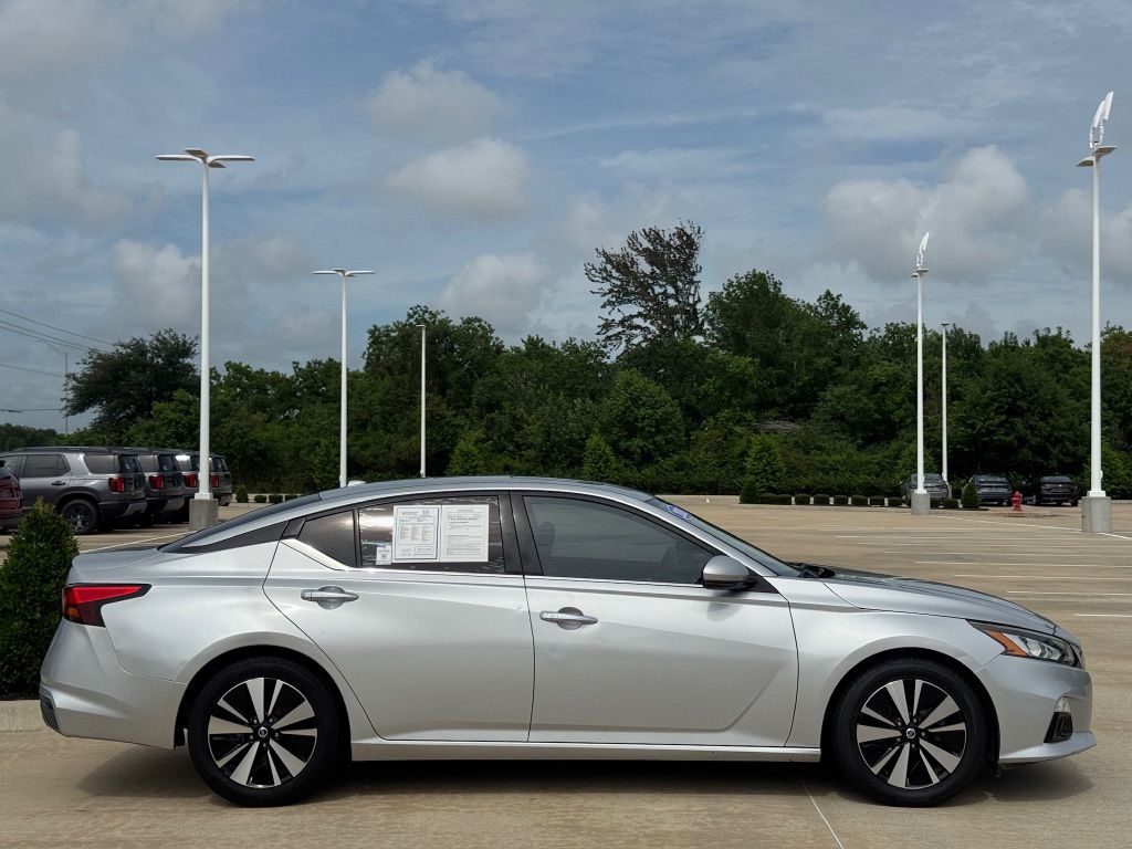 2020 Nissan Altima 2.5 SL - 11