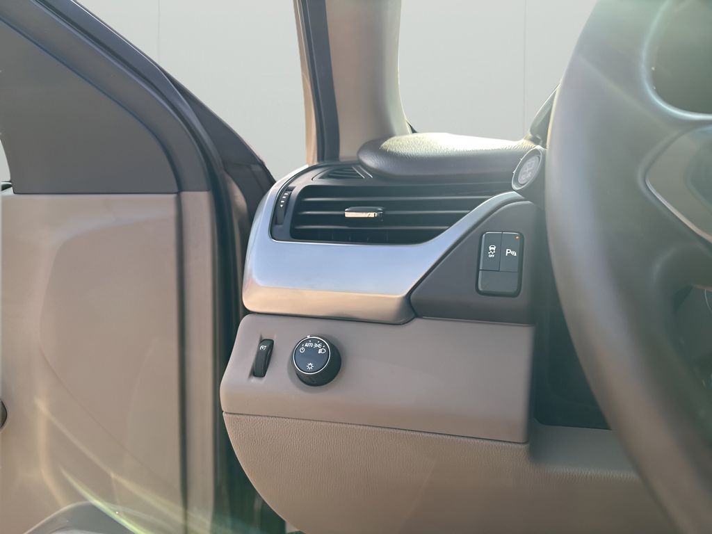 Used Car 2016 Chevrolet Suburban  Ls For Sale Under $20,000 In Austin, Texas