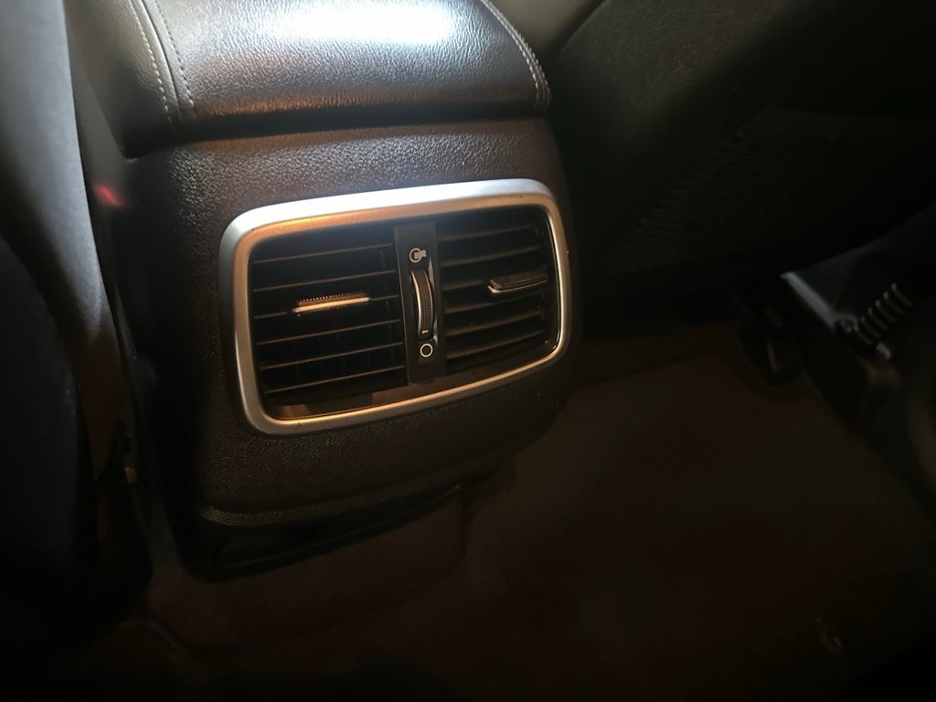 Used 2017 Purple Kia LX image 27