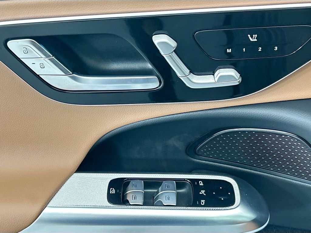 Thumbnail: 2026 Mercedes-Benz E-Class - 22