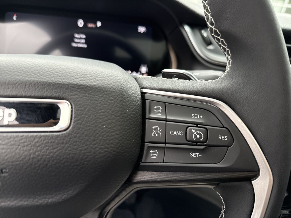 Used 2025 Jeep Grand Cherokee L SUV