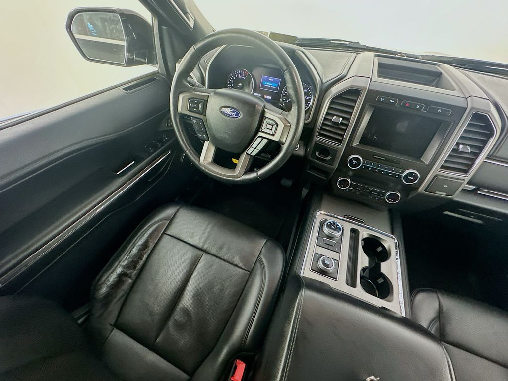 Used 2019 Black Ford XLT image 9