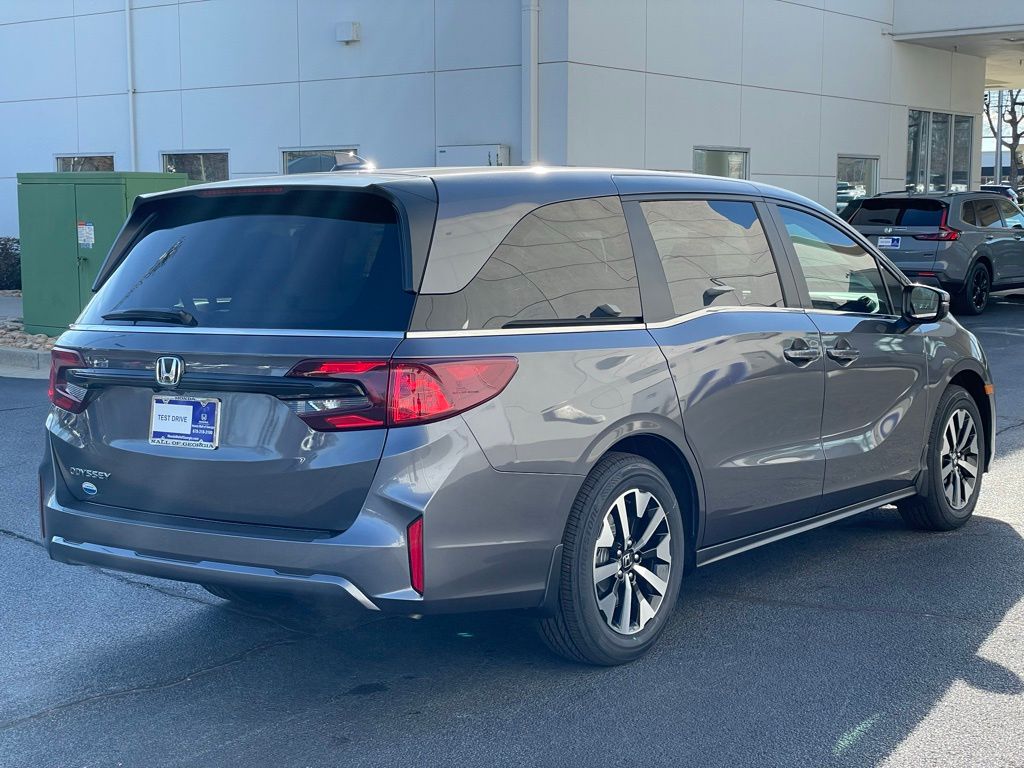 2025 Honda Odyssey EX-L 5