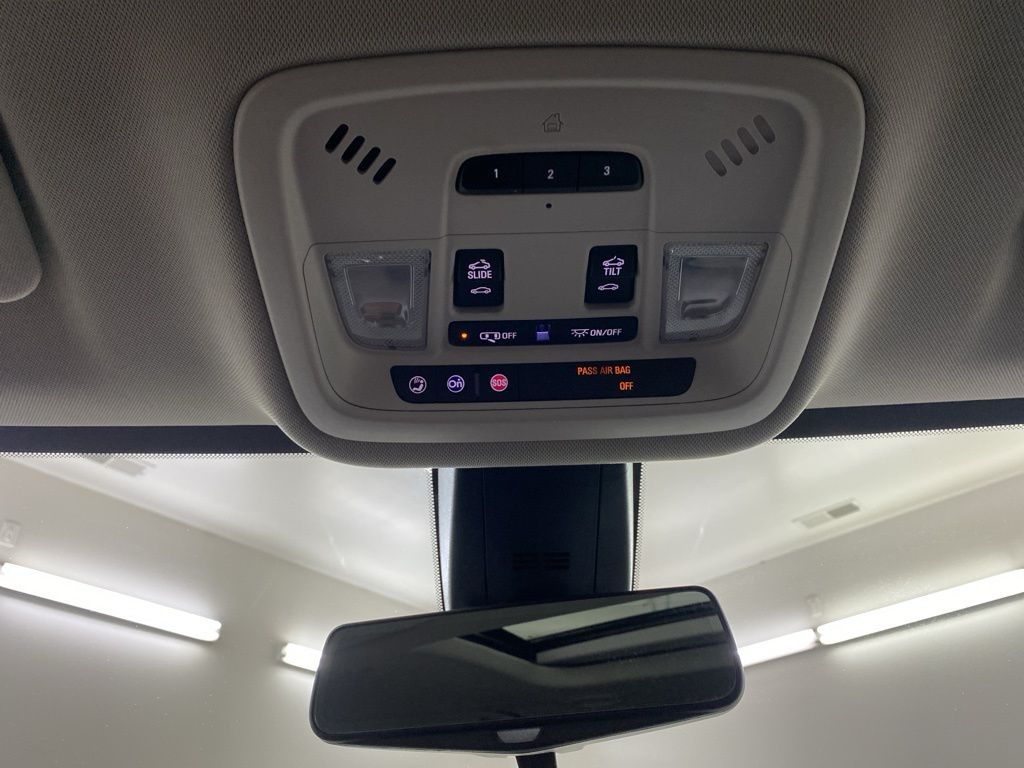 2019 Chevrolet Traverse Premier photo