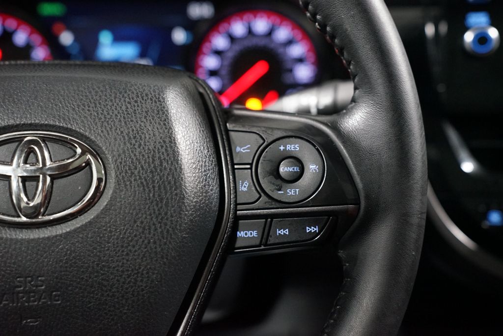 Thumbnail: 2021 Toyota Camry - 13