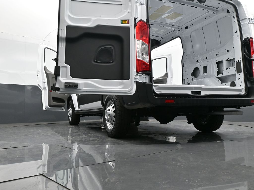 2025 Ford Transit 350