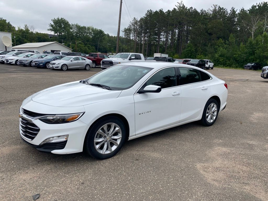 Summit White 2024 Chevrolet Malibu Sedan Front-Wheel Drive Continuously Variable Transmission