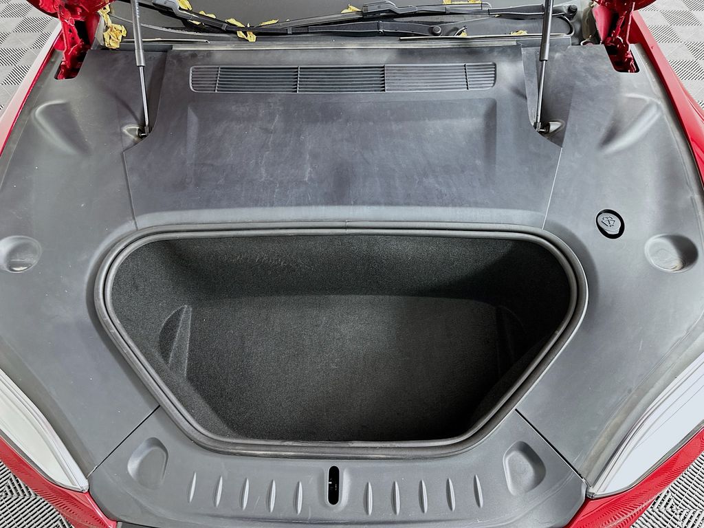 Thumbnail: 2022 Tesla Model S - 31