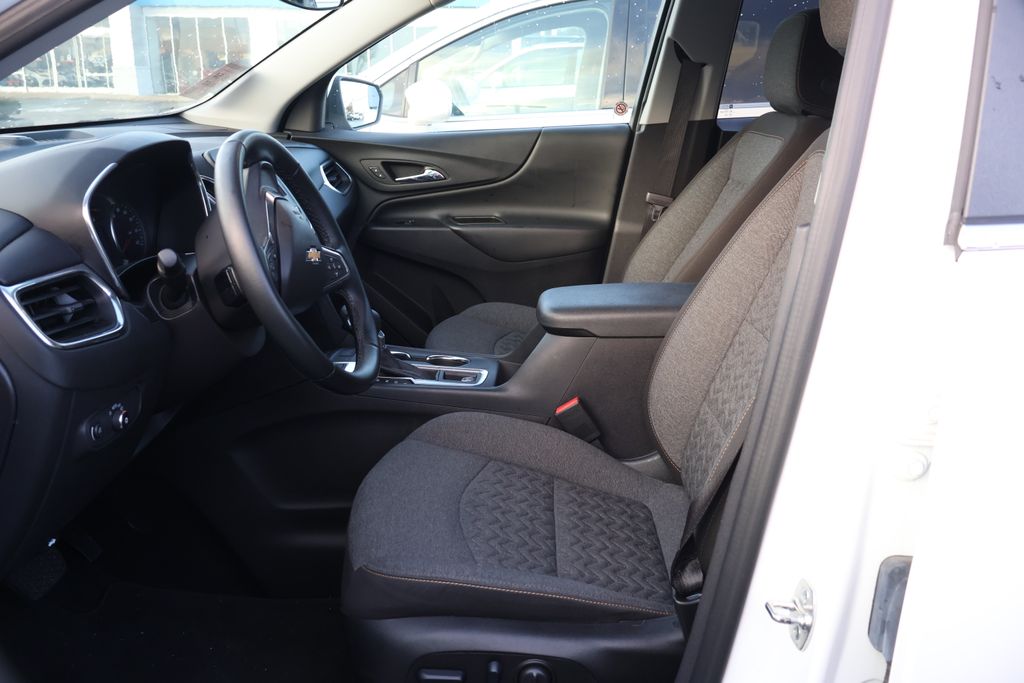 Thumbnail: 2024 Chevrolet Equinox - 12