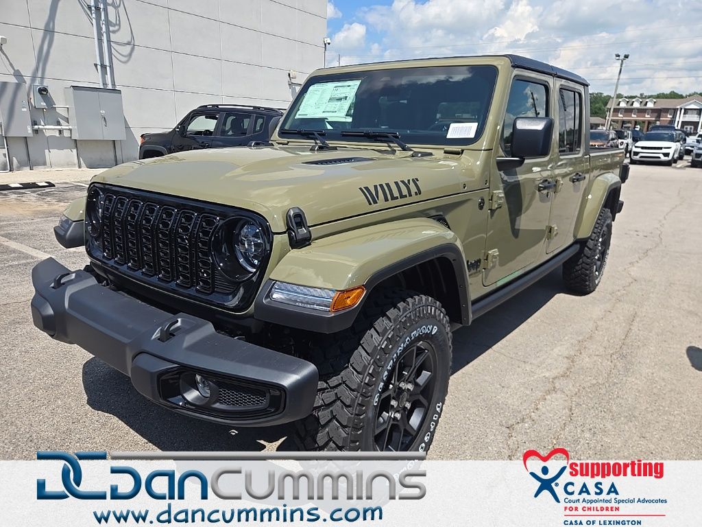 41 2026 Jeep Gladiator Pickup Truck Four-Wheel Drive 8-Speed Automatic
