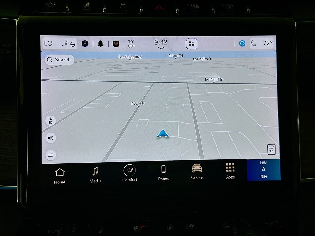 Thumbnail: 2024 Jeep Grand Cherokee - 13