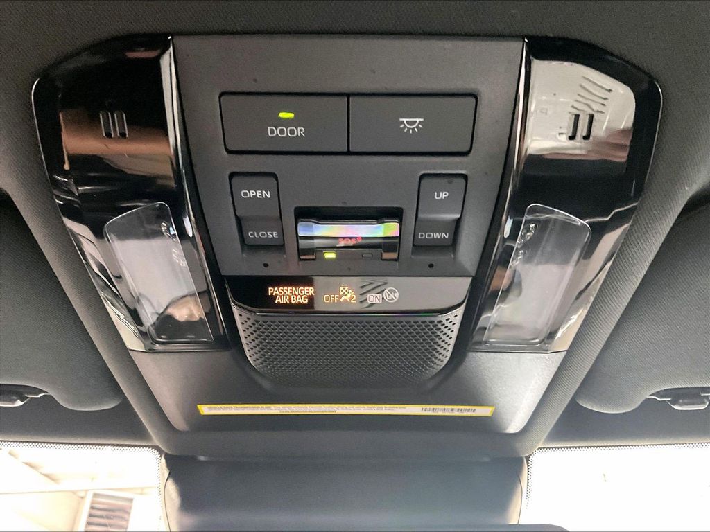 2024 Lexus GX — photo 27